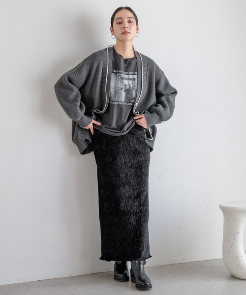 LOWRYS FARM（ローリーズファーム）の「シャイニーベロアタイトスカート　588929（スカート・レディース・その他/ブラック/アイボリー/ブルー/チャコールグレー/ブラック系その他/ブラウン系その他・FREE）」の18枚目の写真