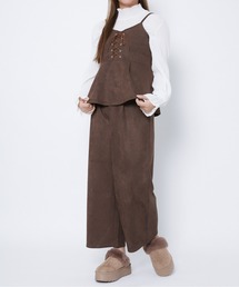 GORGE（ゴージ）の「《スエード調×レースアップ》レディース キャミソール＋ワイドパンツ 2点セットアップ オールシーズン（つなぎ/オールインワン）」