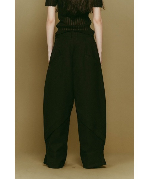 Knuth Marf（クヌースマーフ）の「front slit pants(unisex)（その他パンツ・レディース・ホワイト/ブラウン/ブラック・X-SMALL/SMALL/MEDIUM/LARGE）」の5枚目の写真