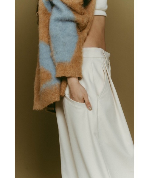 Knuth Marf（クヌースマーフ）の「front slit pants(unisex)（その他パンツ・レディース・ホワイト/ブラウン/ブラック・X-SMALL/SMALL/MEDIUM/LARGE）」の7枚目の写真