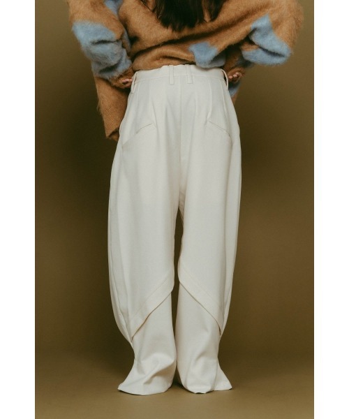 Knuth Marf（クヌースマーフ）の「front slit pants(unisex)（その他パンツ・レディース・ホワイト/ブラウン/ブラック・X-SMALL/SMALL/MEDIUM/LARGE）」の10枚目の写真