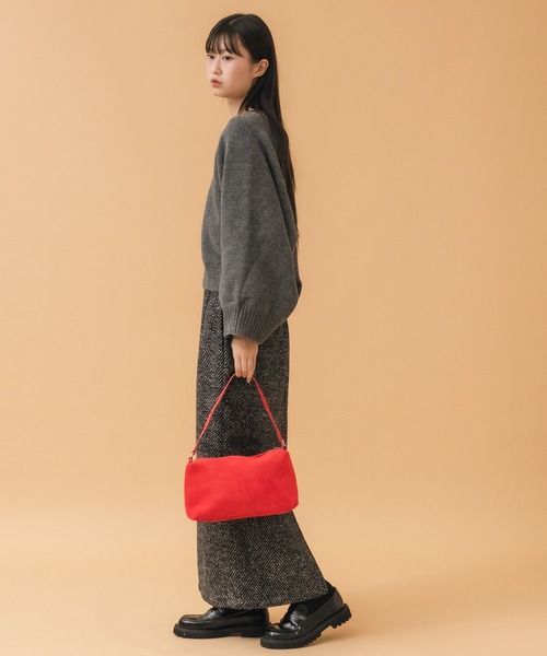 HEILIS(ヘイリス)の「フレアスリーブニットトップス / ブラック チャコール ワイドスリーブ ニット トップス 長袖 クロップド丈 秋服 冬服 ノームコア 無地 カジュアル シンプル 韓国 モノトーン ガーリー 大人(ニット/セーター・レディース・ブラック/チャコールグレー・FREE)」の10枚目の写真