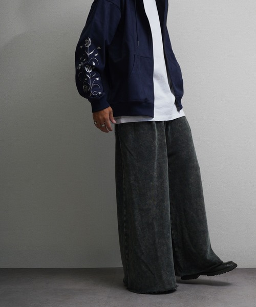 NILWAY（ニルウェイ）の「裏毛 2タック ワイドスラックス スウェット パンツ（スウェットパンツ・メンズ・グレー系/ブラック系/インディゴブルー・MEDIUM/LARGE/X-LARGE）」の5枚目の写真
