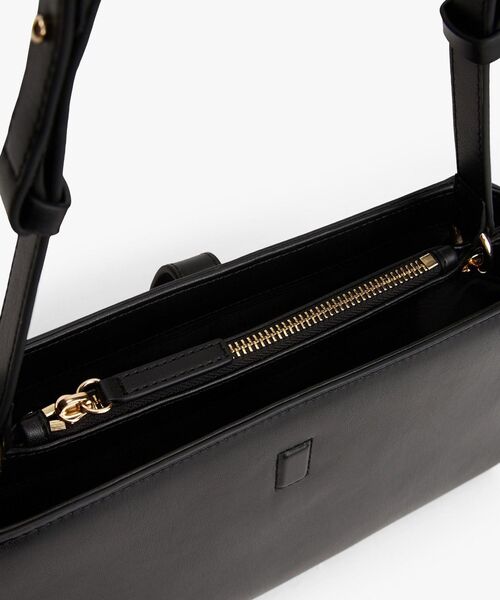 TOMMY HILFIGER（トミーヒルフィガー）の「リブレショルダーバッグ（ショルダーバッグ・レディース・ベージュ/ブラック・FREE）」の4枚目の写真