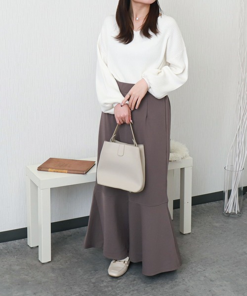 libelle more(リベル モア)の「【洗濯機で洗える】バルーン袖Vネックリブニットプルオーバー(ニット/セーター・レディース・ベージュ/イエロー/レッド/オフホワイト/ブラック・M)」の8枚目の写真