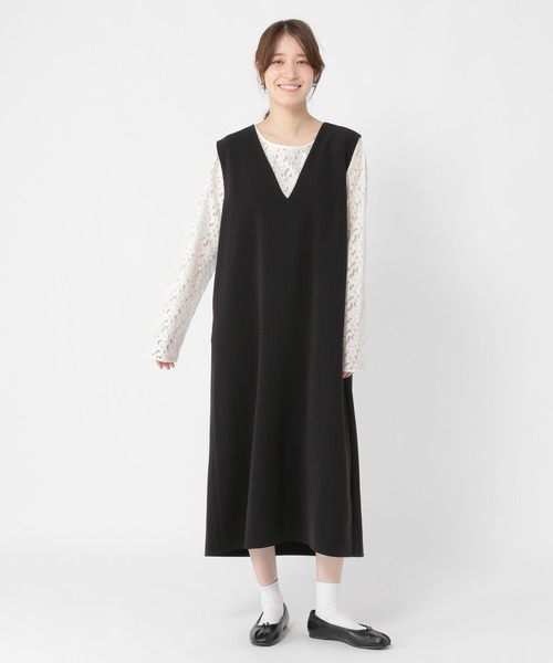 studio CLIP（スタディオクリップ）の「キレイ見えVネックワンピース《オケージョン2025AW》（ワンピース・レディース・ブラック/ブラウン・FREE）」の5枚目の写真