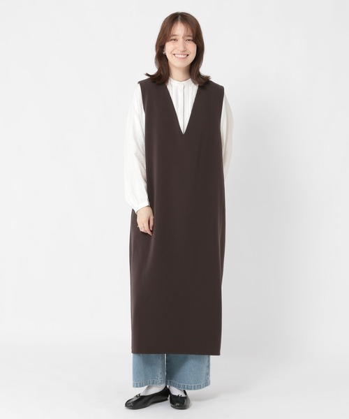 studio CLIP（スタディオクリップ）の「キレイ見えVネックワンピース《オケージョン2025AW》（ワンピース・レディース・ブラック/ブラウン・FREE）」の9枚目の写真