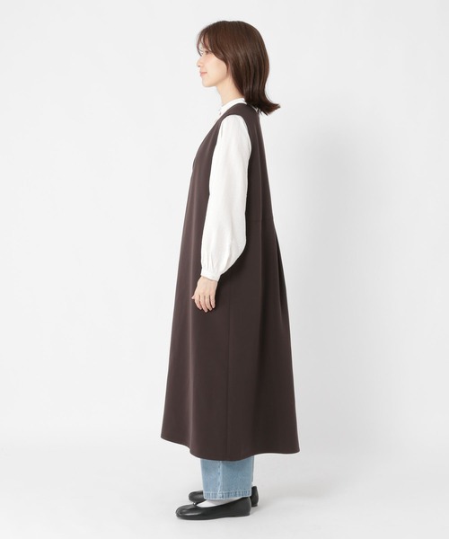 studio CLIP（スタディオクリップ）の「キレイ見えVネックワンピース《オケージョン2025AW》（ワンピース・レディース・ブラック/ブラウン・FREE）」の13枚目の写真