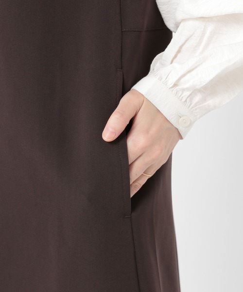 studio CLIP（スタディオクリップ）の「キレイ見えVネックワンピース《オケージョン2025AW》（ワンピース・レディース・ブラック/ブラウン・FREE）」の17枚目の写真