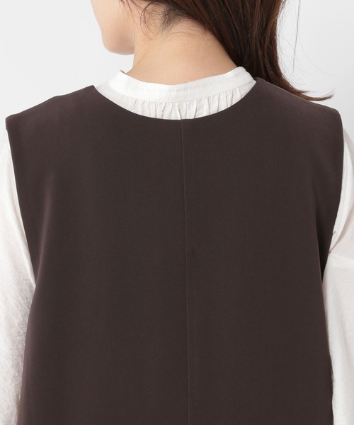 studio CLIP（スタディオクリップ）の「キレイ見えVネックワンピース《オケージョン2025AW》（ワンピース・レディース・ブラック/ブラウン・FREE）」の19枚目の写真
