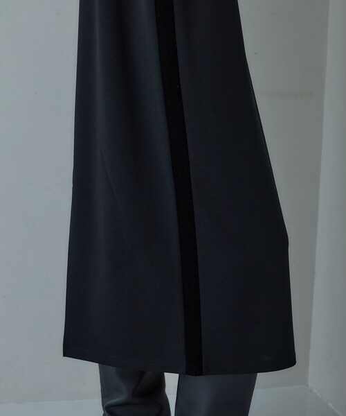 GALLEST（ギャレスト）の「サイドラインジョーゼットワンピース（ワンピース・レディース・ブラック/ブラウン系その他・34/38）」の13枚目の写真