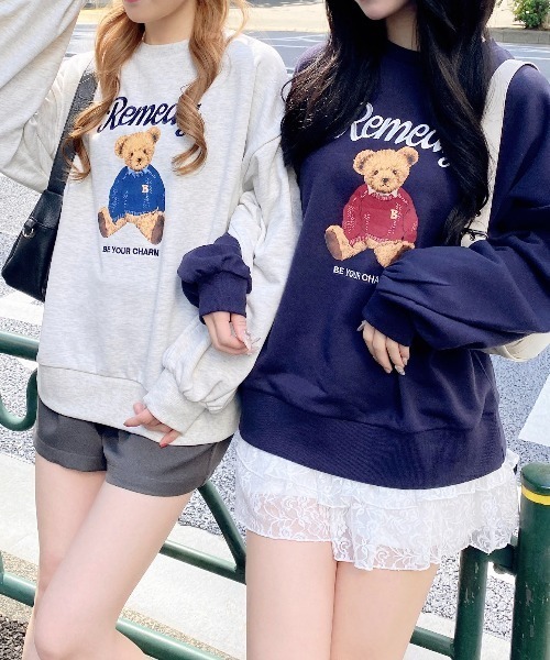 INGNI（イング）の「【WEB限定】ベアロゴスウェットチュニック（スウェット・レディース・ネイビー/オートミール/ボルドー・M）」の2枚目の写真