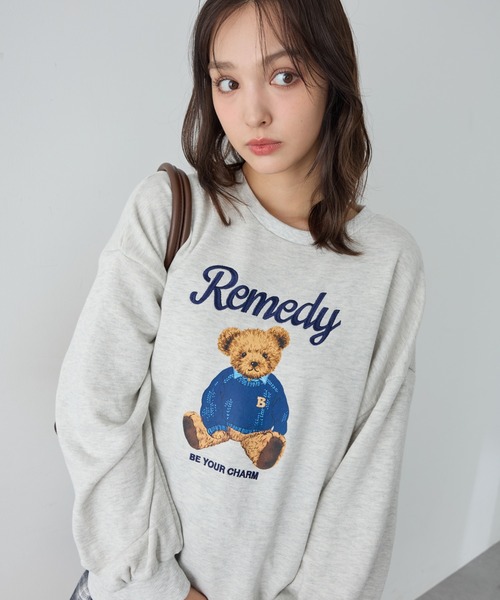 INGNI（イング）の「【WEB限定】ベアロゴスウェットチュニック（スウェット・レディース・ネイビー/オートミール/ボルドー・M）」の4枚目の写真