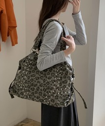 【 MEMECLE / メメクル 】レオパード スタッズ付き ショルダーバッグ