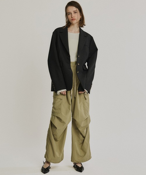 PUBLIC TOKYO（パブリックトウキョウ）の「ダブルクロスノッチドラペルジャケット＊セットアップ対応＊（テーラードジャケット・レディース・ベージュ/ブラック/ネイビー・1/2）」の12枚目の写真