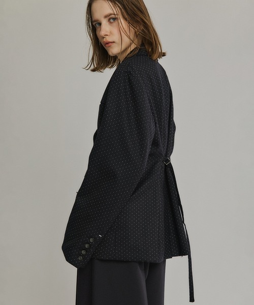 PUBLIC TOKYO（パブリックトウキョウ）の「ダブルクロスノッチドラペルジャケット＊セットアップ対応＊（テーラードジャケット・レディース・ベージュ/ブラック/ネイビー・1/2）」の5枚目の写真