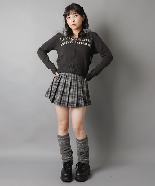 SPINNS（スピンズ）の「ふわもこフードが優勝☆彡あざと可愛い韓国ニットパーカー/ジャガードロゴ（パーカー・レディース・ピンク/チャコール/ネイビー/アイボリー・ONESIZE）」の14枚目の写真