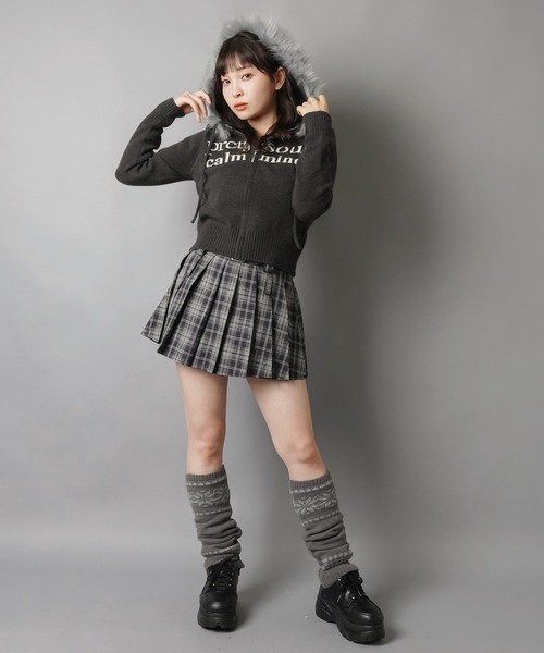 SPINNS（スピンズ）の「ふわもこフードが優勝☆彡あざと可愛い韓国ニットパーカー/ジャガードロゴ（パーカー・レディース・ピンク/チャコール/ネイビー/アイボリー・ONESIZE）」の17枚目の写真