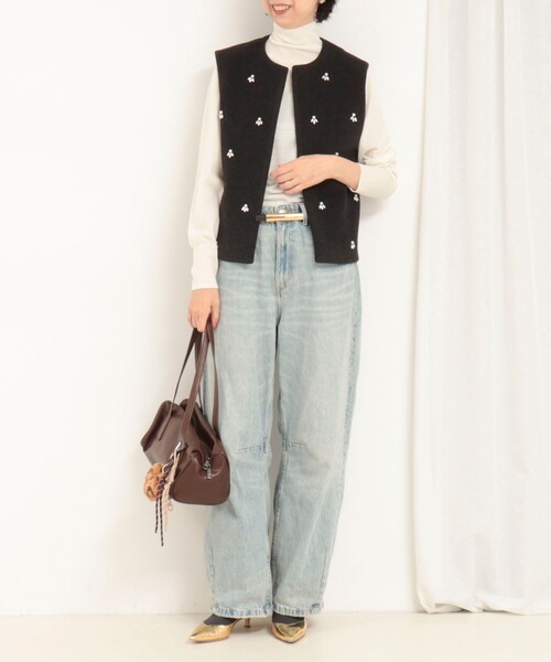 MICO COULIER（ミコクリエ）の「ニット両面パイルビジューベスト（ブルゾン・レディース・チャコールグレー/ベージュ・38）」の3枚目の写真