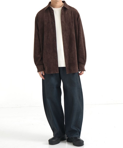 UNITED TOKYO（ユナイテッドトウキョウ）の「【残りわずか】FEATHER SUEDE ロングスリーブシャツ ｜軽量/インナー/ウォッシャブル/イージーケア/オールシーズン（シャツ/ブラウス・メンズ・ブラック/ブラウン/ダークグレー・1/2）」の10枚目の写真