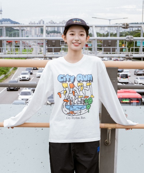 PR01.(ピーアールワン)の「BIG WAVE シティーラン Tシャツ (ロンT)(Tシャツ/カットソー・メンズ・オフホワイト・MEDIUM)」の22枚目の写真