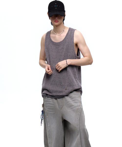 RSSC(アールエスエスシー)の「LAYERED KNIT SLEEVELESS - CHARCOAL(Tシャツ/カットソー・メンズ・その他・1/2)」の2枚目の写真