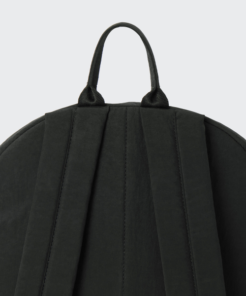 MUSINSA STANDARD（ムシンサスタンダード）の「クリンクルラウンドポケットバックパック[ブラック]（バックパック/リュック・レディース・その他・FREE）」の9枚目の写真