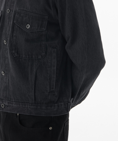 MUSINSA STANDARD（ムシンサスタンダード）の「デニムオフィサージャケット [ウォッシュドブラック]（デニムジャケット・メンズ・その他・MEDIUM/LARGE/X-LARGE/XX-LARGE）」の6枚目の写真