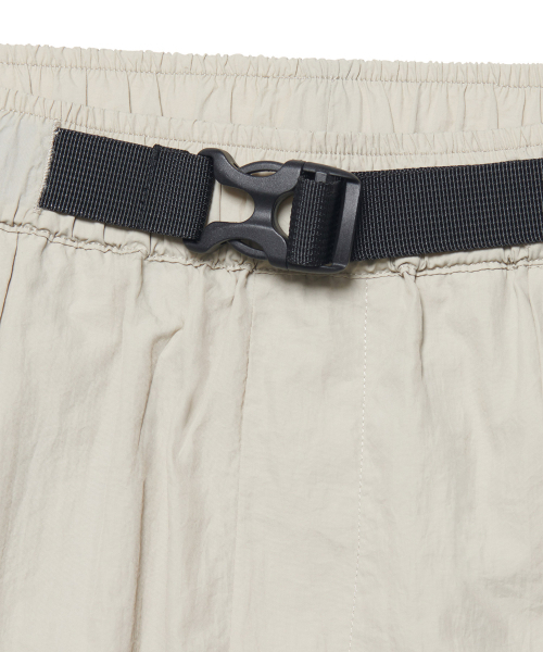 NOMANUAL(NOMANUAL)の「SHADE BELTED SHORTS - SAND GRAY(その他パンツ・レディース・その他・SMALL/MEDIUM/LARGE)」の5枚目の写真