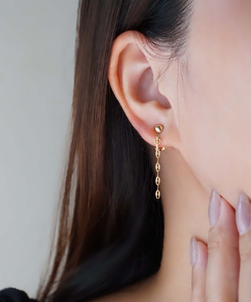 CERCA(チェルカ)の「saran jewelry/ショート デザイン チェーン イヤリング/アレルギー対応(イヤリング・レディース・ゴールド/シルバー・FREE)」の1枚目の写真