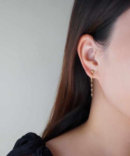 CERCA(チェルカ)の「saran jewelry/ショート デザイン チェーン イヤリング/アレルギー対応(イヤリング・レディース・ゴールド/シルバー・FREE)」の7枚目の写真