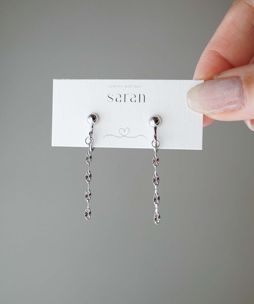 CERCA(チェルカ)の「saran jewelry/ショート デザイン チェーン イヤリング/アレルギー対応(イヤリング・レディース・ゴールド/シルバー・FREE)」の10枚目の写真