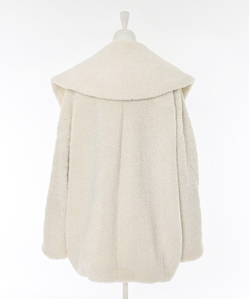 Narcissus（ナルシス）の「ボアコート/オーバーサイズ/もこもこ/秋冬（ムートンコート・レディース・ブラック/アイボリー・FREE）」の11枚目の写真