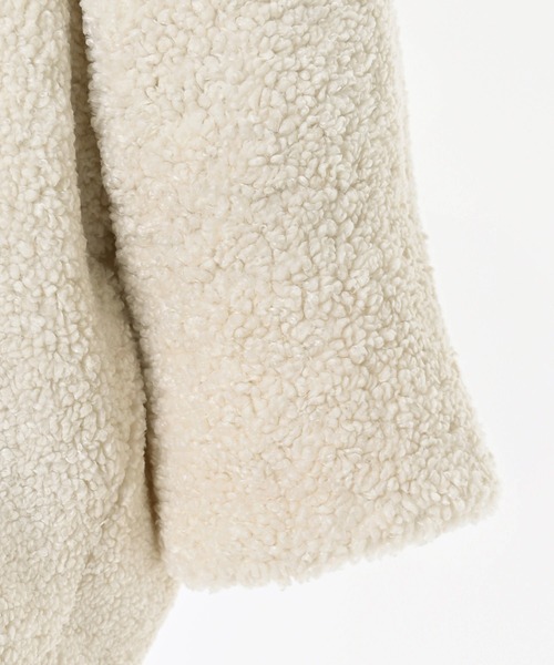 Narcissus（ナルシス）の「ボアコート/オーバーサイズ/もこもこ/秋冬（ムートンコート・レディース・ブラック/アイボリー・FREE）」の14枚目の写真