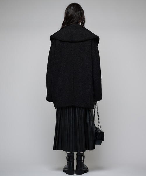 Narcissus（ナルシス）の「ボアコート/オーバーサイズ/もこもこ/秋冬（ムートンコート・レディース・ブラック/アイボリー・FREE）」の8枚目の写真