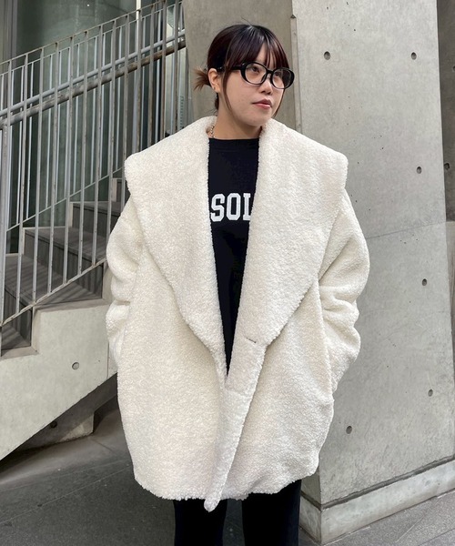 Narcissus（ナルシス）の「ボアコート/オーバーサイズ/もこもこ/秋冬（ムートンコート・レディース・ブラック/アイボリー・FREE）」の19枚目の写真