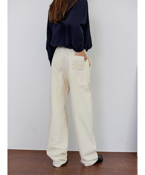 ROIROI(ロイロイ)の「テーパードコーデュロイパンツ-クリーム(その他パンツ・レディース・その他・SMALL/MEDIUM)」の6枚目の写真