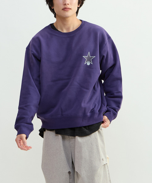 CONVERSE TOKYO（コンバーストウキョウ）の「BACK FLOWER PRINT SWEAT（スウェット・レディース・ブルー/レッド/スミクロ/パープル・SMALL/MEDIUM）」の12枚目の写真