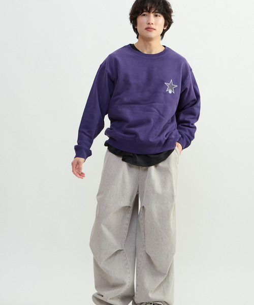 CONVERSE TOKYO（コンバーストウキョウ）の「BACK FLOWER PRINT SWEAT（スウェット・レディース・ブルー/レッド/スミクロ/パープル・SMALL/MEDIUM）」の13枚目の写真