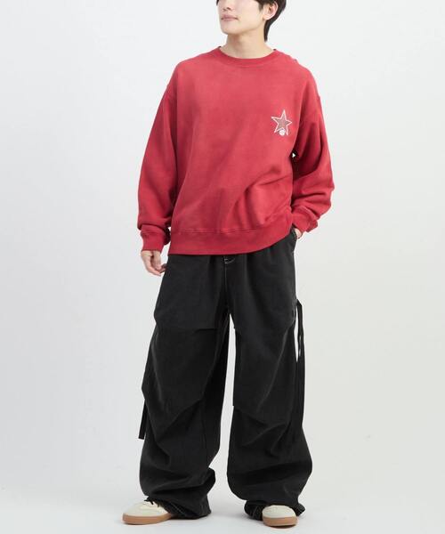 CONVERSE TOKYO（コンバーストウキョウ）の「BACK FLOWER PRINT SWEAT（スウェット・レディース・ブルー/レッド/スミクロ/パープル・SMALL/MEDIUM）」の22枚目の写真