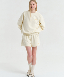 RAVEROUS（レイバーロス）の「ウェーブロゴ裏毛ショートパンツクリーム（その他パンツ）」