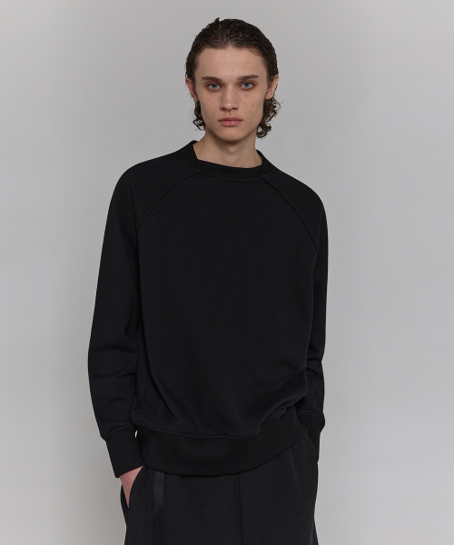 DGNAK(ディグナク)の「ラグランクロスネックスウェット(ブラック) PF1TS0101(スウェット・メンズ・ブラック・MEDIUM/LARGE)」の2枚目の写真