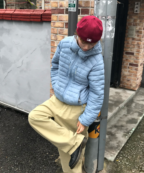 LEIRE（ルアール）の「エッセンシャルフードパーカーレイトダウンジャケット [クラウドブルー]（ダウンジャケット/コート・レディース・その他・SMALL/MEDIUM/LARGE）」の2枚目の写真