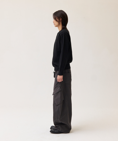 AKECII(アケシ)の「マルク ヘンリーネック ニット_ブラック(ニット/セーター・メンズ・その他・ONE SIZE)」の6枚目の写真