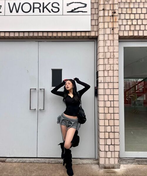 GILAARCHIVE（ギラアーカイブ）の「BOLD LOGO POCKET KNIT SHORTS_GREY