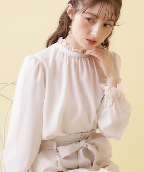 couture brooch（クチュールブローチ）の「【2WAY・ハレの日・通勤】エンブロレースブラウス（シャツ/ブラウス・レディース・アイボリー/ブラック/ライトグレー/ピンク・40/36/42/38）」の2枚目の写真