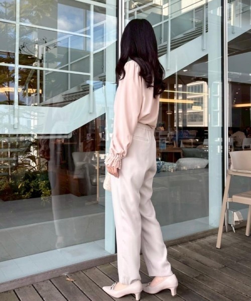 couture brooch（クチュールブローチ）の「【2WAY・ハレの日・通勤】エンブロレースブラウス（シャツ/ブラウス・レディース・アイボリー/ブラック/ライトグレー/ピンク・40/36/42/38）」の6枚目の写真