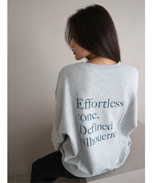 TRUNC(トランクエイティーエイト)の「Oversized Back LOGO Sweat / オーバーサイズバックロゴスウェット(スウェット・レディース・チャコールグレー/グレー・FREE)」の1枚目の写真