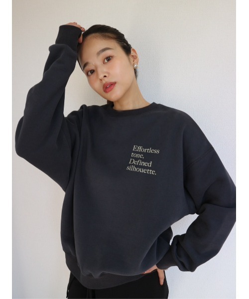 TRUNC(トランクエイティーエイト)の「Oversized Back LOGO Sweat / オーバーサイズバックロゴスウェット(スウェット・レディース・チャコールグレー/グレー・FREE)」の4枚目の写真