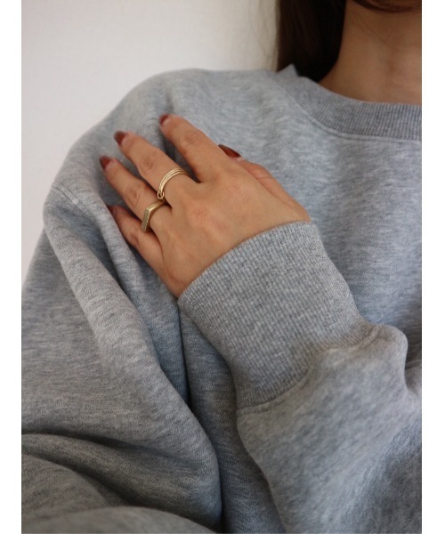 TRUNC(トランクエイティーエイト)の「Oversized Back LOGO Sweat / オーバーサイズバックロゴスウェット(スウェット・レディース・チャコールグレー/グレー・FREE)」の6枚目の写真